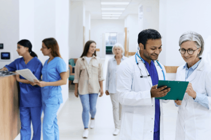 Gestão de recursos humanos em hospitais públicos: desafios e estratégias com Lawrence Aseba Tipo.