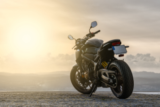 Yamaha Lander 2026 chega ao Brasil com preço de R$ 29.290 e foco em conectividade